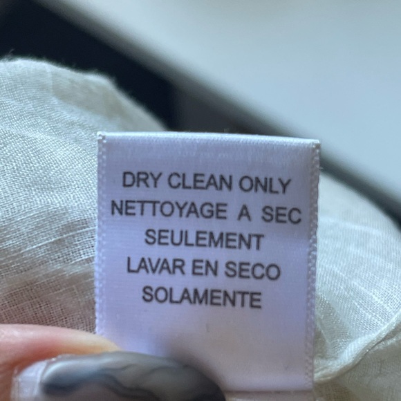 BCBGMaxAzria White Top with Black Details - Picture 7 of 7